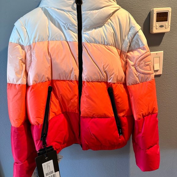 Goldbergh Bliss Puffer Ski Jacket-NWT with Removable Sleeves - Picture 10 of 16